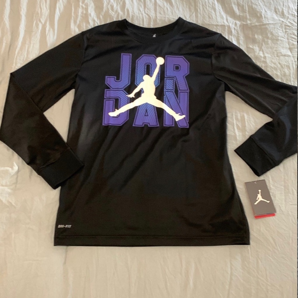 NWT long sleeve jordan shirt